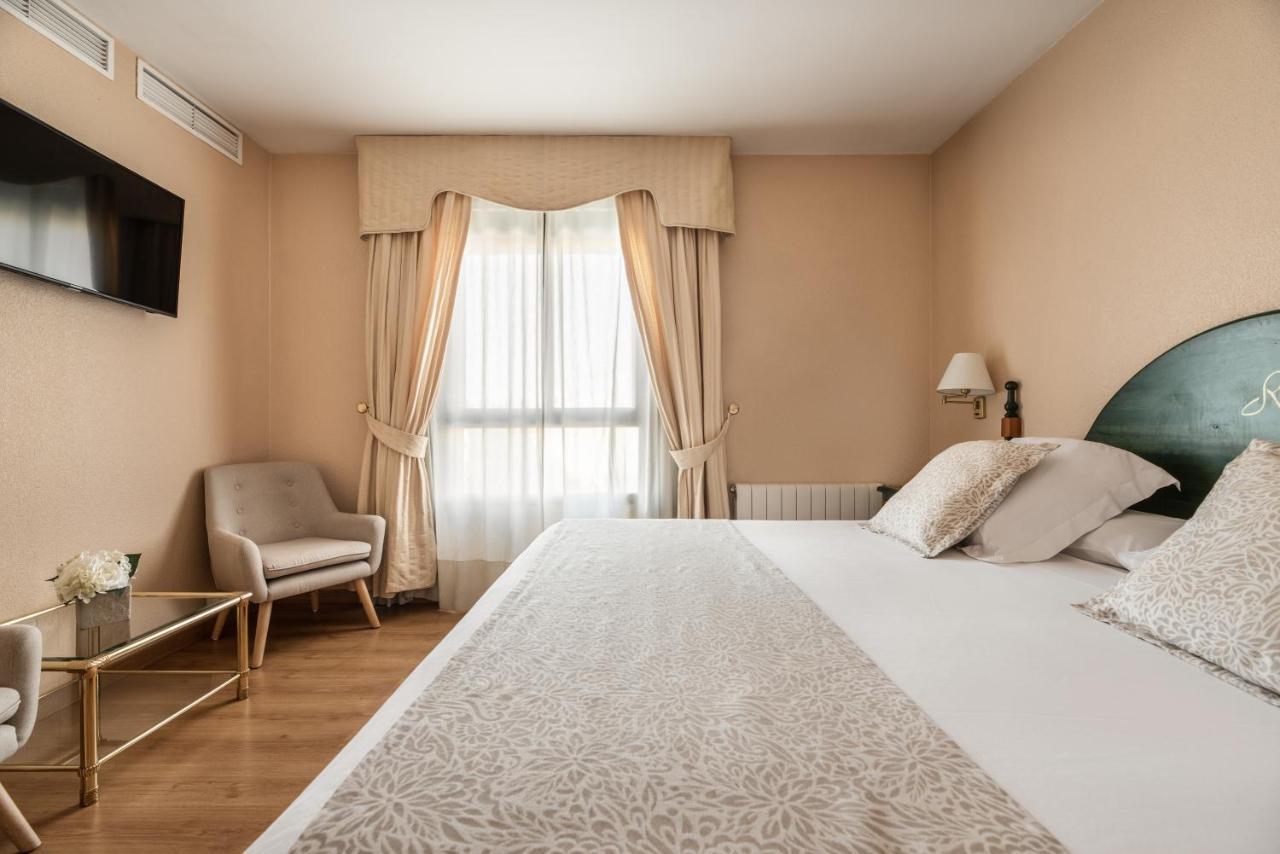 Hotel Rio Бадахос Экстерьер фото