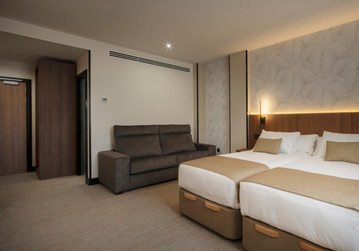 Hotel Rio Бадахос Экстерьер фото